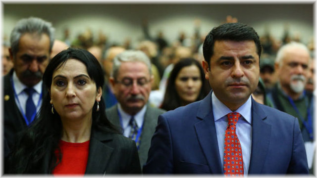 Edirne'de Yatan HDP eş başkanı Demirtaş bir saz istedi tam dört tane saz geldi
