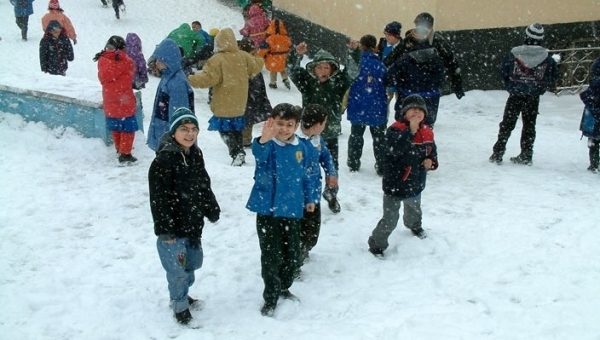 Malatya, Adıyaman ve Elazığ'da Okullar Tatil Mi ? 12 Ocak Perşembe Kar Tatili Var Mı ?