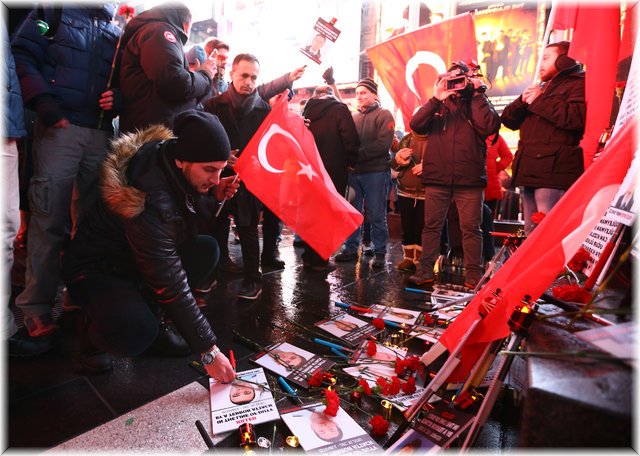 New York Polisi'nden anlamlı hareket Türk polisini andılar!