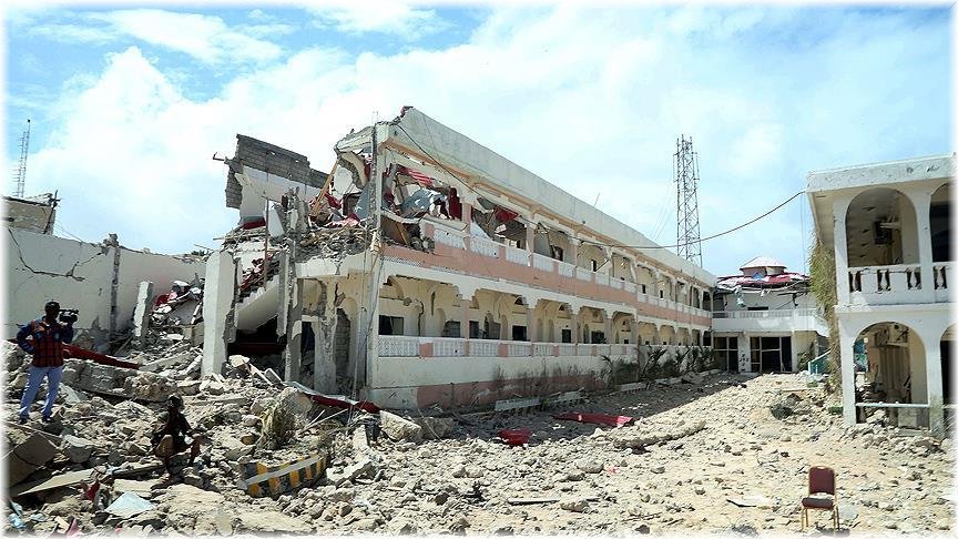 Somali'de havalimanı çevresinde büyük bir patlama oldu!