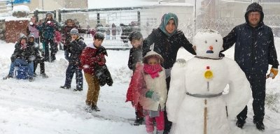 Samsun'da Yarın Okullar Tatil Mi ? 12 Ocak Perşembe Samsun'da Kar Tatili Var Mı ?