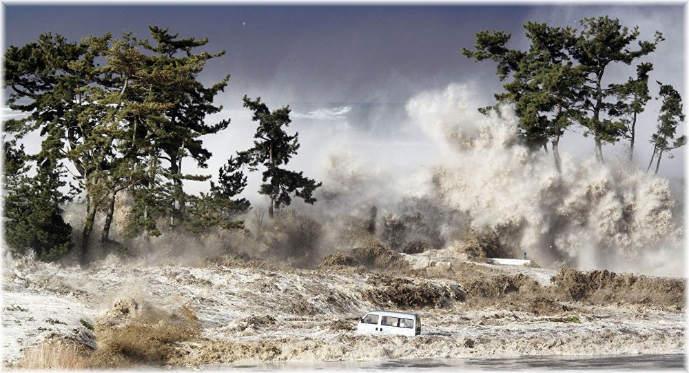 Amerika'da deprem oldu tsunami  alarmı verildi!
