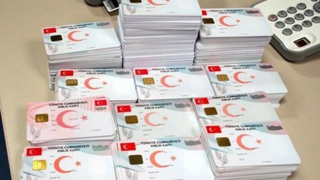 Kimliklerini değiştirmek isteyen 2 milyon kişi başvurusunu yaptı