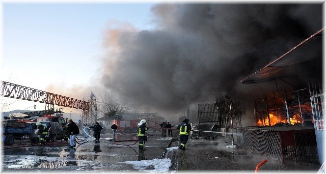Muğla'da bir sanayi yandı tam 11 yaralı bulunuyor!