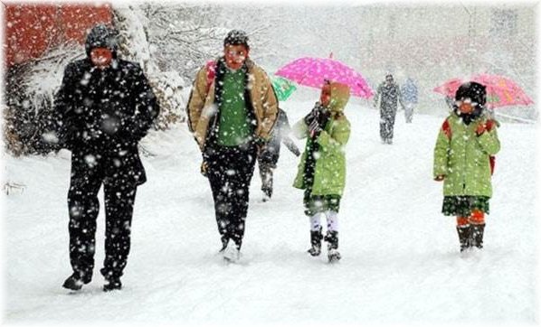Yarın okullar tatil mi ? 12 Aralık Pazartesi Giresun ve Artvin okullar tatil mi ?