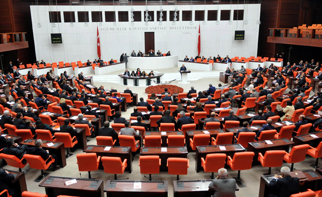 Yeni Anayasa Maddeleri Neler ? Anayasa'da Değişikler Neler ?